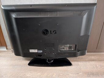 Televize LG 42" (107 cm) - 2