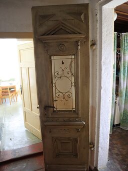 Staré vchodové dveře - 2