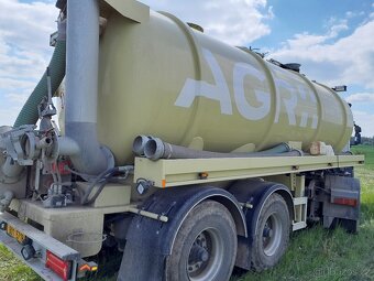 Cisterna 22 m3, sedlový návěs ZVVZ - 2