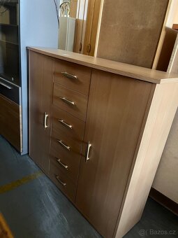 Komoda - 2