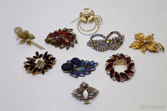 9 x Retro Brož  - 2