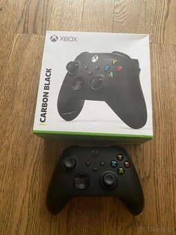 Xbox Carbon Black ovladač - 2