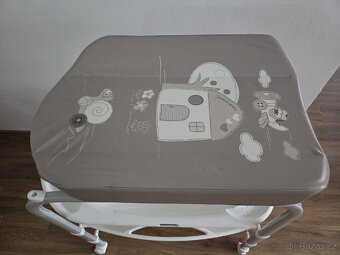 Přebalovací pult - 2
