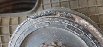 Bmw 7 f01 N57d30b řemenice - 2