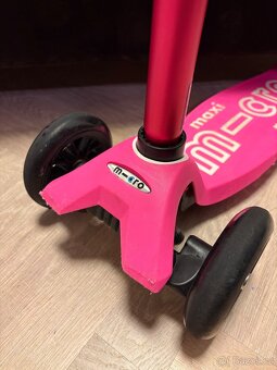 Koloběžka Micro Maxi - 2