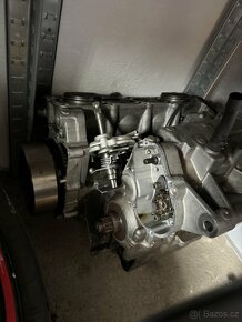 Yamaha r6 díly celek - 2