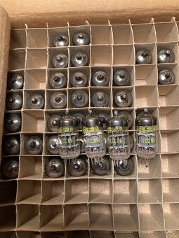 Elektronka ECC85 - 2