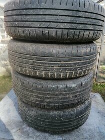 Pneu Nokian 185/65/R15 - 2