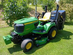 Zahradní traktor John Deere X950R s vysokým výsypem - 2