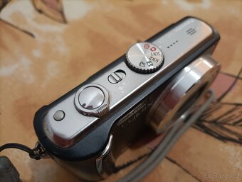 Digitální foťák Panasonic DMC TZ4 8Mpx 2GB SD + nabiječka - 2