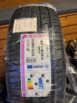 Letní pneu Nexen 235/55/R19 - 2