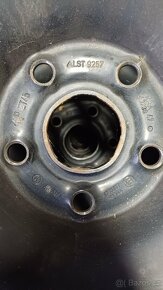 Disky + zimní pneu 205/55 R16 - 2
