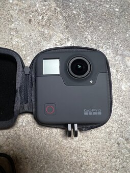 GoPro Fusion + příslušenství - 2