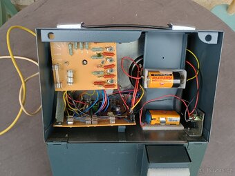 Měřící přístroj pro elektro. - 2