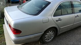 MERCEDES E 290 TD NÁHRADNÍ DÍLY - 2