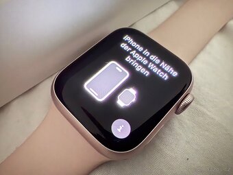 Apple Watch s9, 41mm růžové - 2