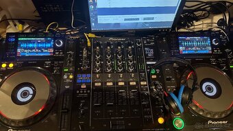 Pioneer CDJ 2000nexus1 - 2