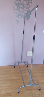 Prodám stojan na šaty, štendr - 2