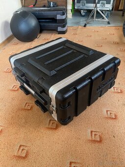 Rack Case Thomann 4U - 2