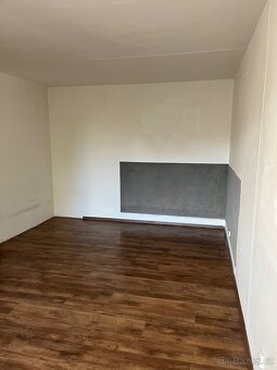 Pronájem 1+1, Trutnov – Pampelišková, balkon, 45 m² - 2