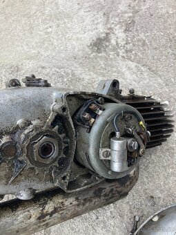 Prodám motor jawa pařez včetně výfuku - 2