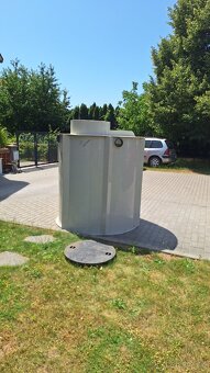 Nová plastová detenční nádrž - 2
