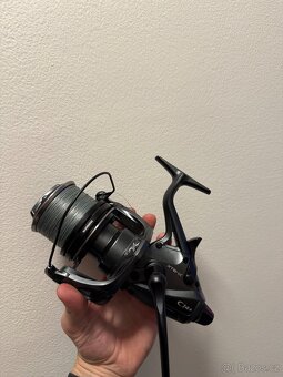 Naviják Shimano Medium Baitrunner CI4+ XTB-LC - 2