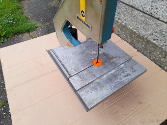 Pásová pila Black Decker - 2