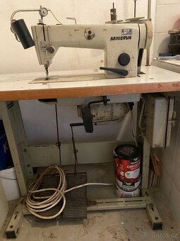 Průmyslový šicí stroj MINERVA 72112-101 - 2