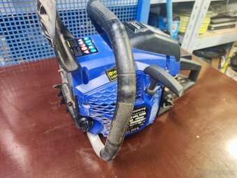 Motorová pila Woodcote 5200 (HECHT) na náhradní díly. - 2