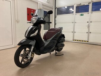 Piaggio Beverly 350i - 2