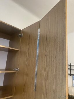 Šatní skříň - 2