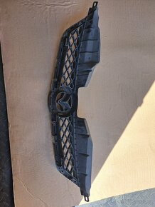 Mřížka nárazníku, kapoty Mazda 5 od r.v. 2005 - 2