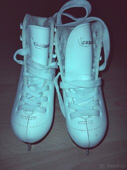 Dívčí brusle Crowned vel. 29 - 2