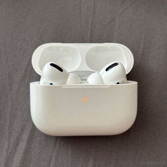 Apple AirPods Pro prvej generácie - 2