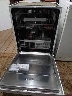 Myčka nádobí AEG - 2