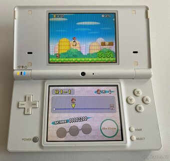 Nintendo DSi  White  + 64gb - 2