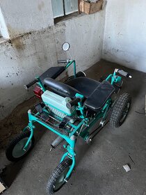 Invalidní vozík se spalovacím motorem - 2
