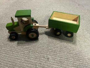Dřevěný traktor s návěsem - 2