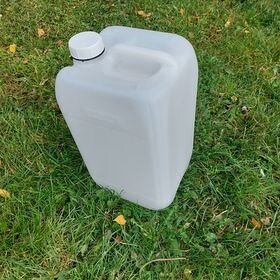 Plastové nádrže o objemu po 20 litrech - 2