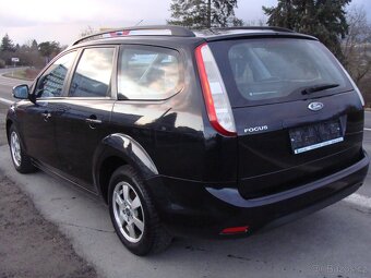 Ford Focus, 1.6i, velmi zachovalý - 2