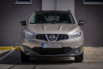 Nissan Qashqai 1.6i Tekna 4x2 (EU5) - 2