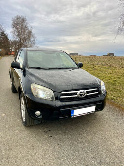 TOYOTA RAV 4 2.2D - 2