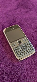 Velmi vzácná Nokia E72 v Top stavu - 2