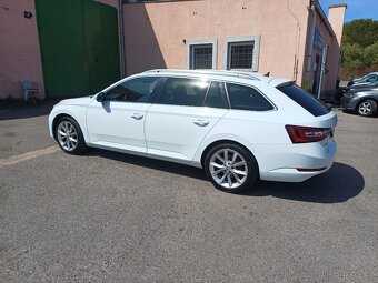 ŠKODA SUPERB 1,8 benzín 132KW DPH - 2