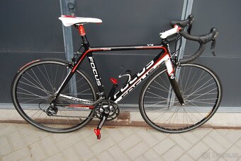KARBONOVÁ SILNIČKA FOCUS CAYO ULTEGRA VEL. M - 2