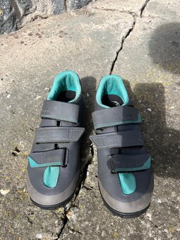 Prodám Shimano ME2W černo-zelené vel.38 - 2