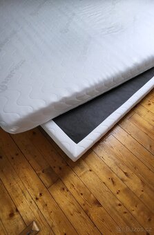Postel 180 × 200 s matrací - 2