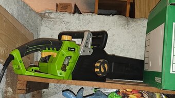 Řetězová pila elektrická FIELDMANN FZP 2025-E - 2
