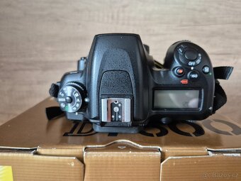 Nikon D7500 - 2